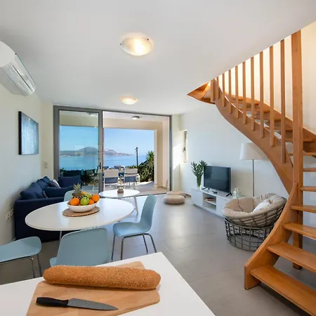 Ashlin Seaside Luxury