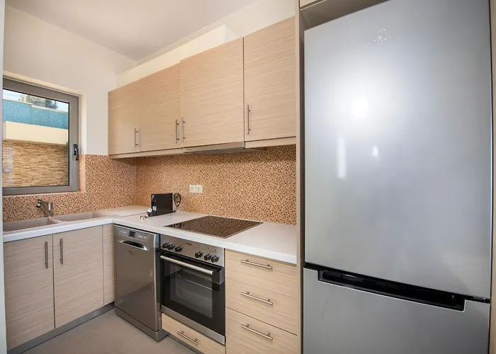 Ashlin Seaside Luxury Apartment